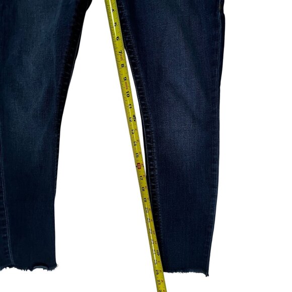 True Religion Distressed Skinny  Blue Jeans Flap Pockets Frayed Raw Hem Sz 30 - Picture 15 of 16